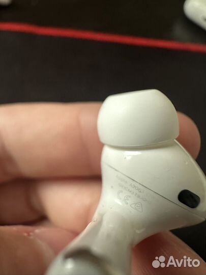 Airpods pro правый