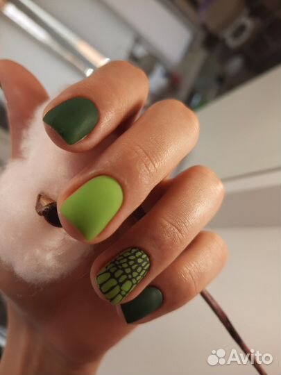 Маникюр, Педикюр