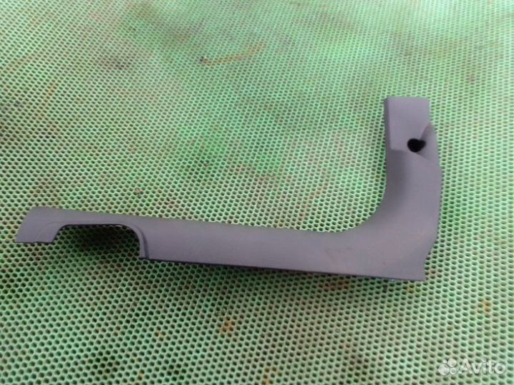 Накладка на порог передняя левая LADA Vesta 21179