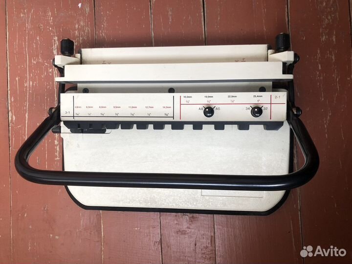 Брошюровщик для типографии