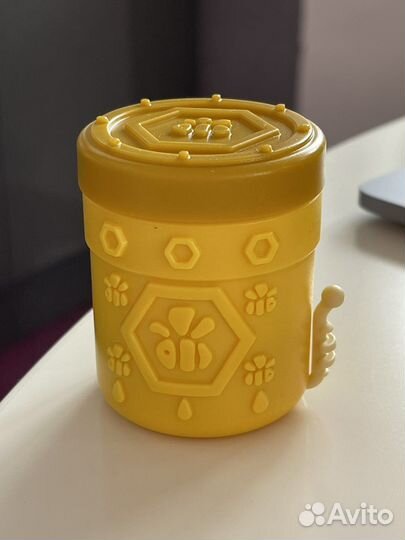 Kinder maxi пчелка в бочонке