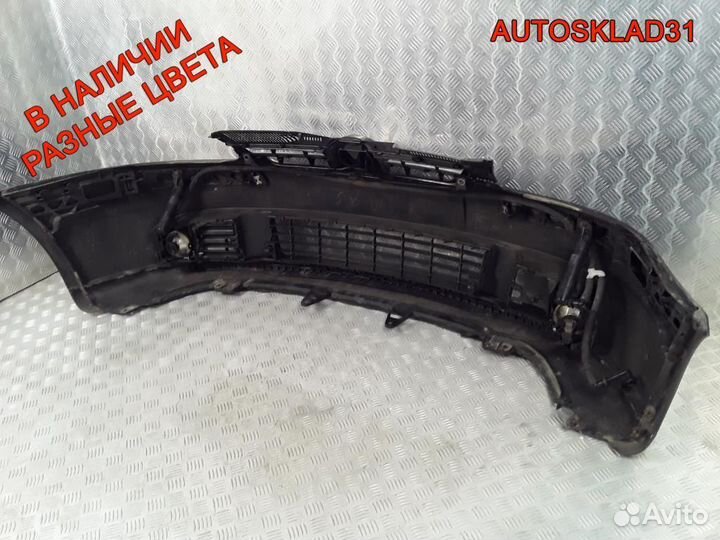 Бампер передний Volkswagen Golf 5