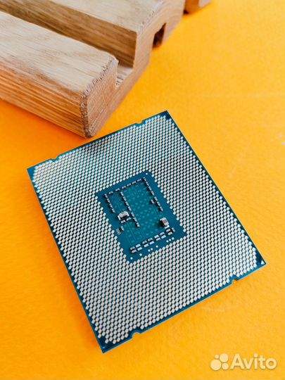 Процессор Intel Xeon e5 2670v3