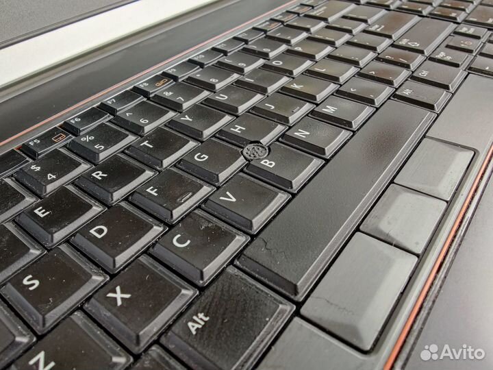 Ноутбук Dell Latitude E6520 i7/8/256SSD/FullHD