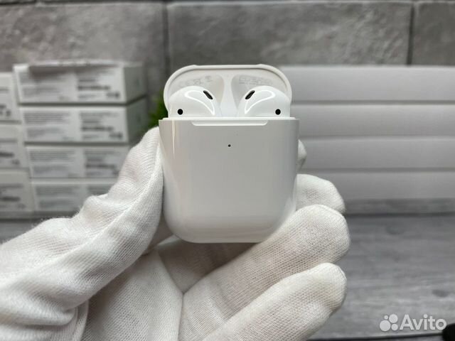 AirPods 2 (чехол в подарок)