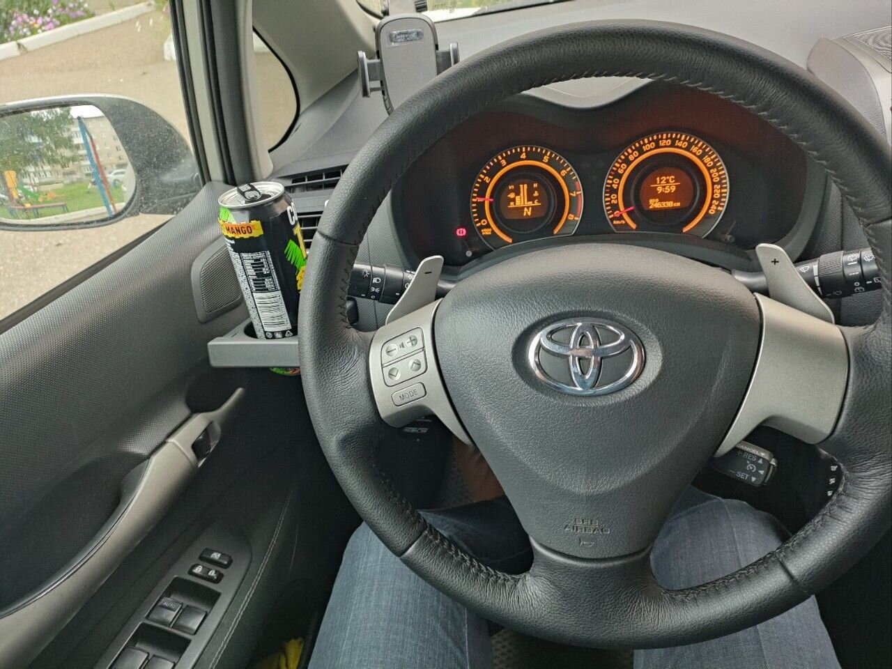 Toyota Auris: фото владельца