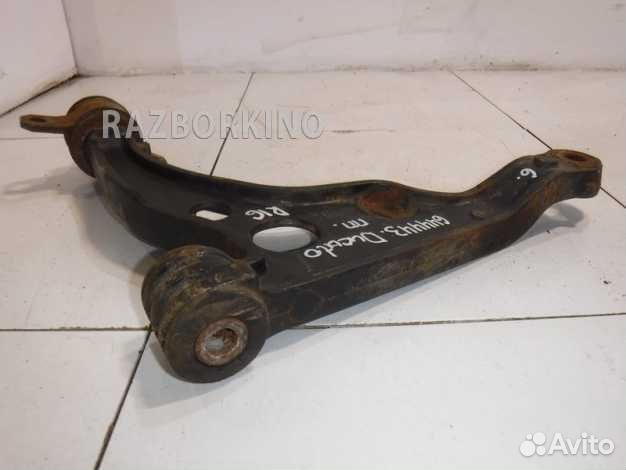 Рычаг передний правый Пежо