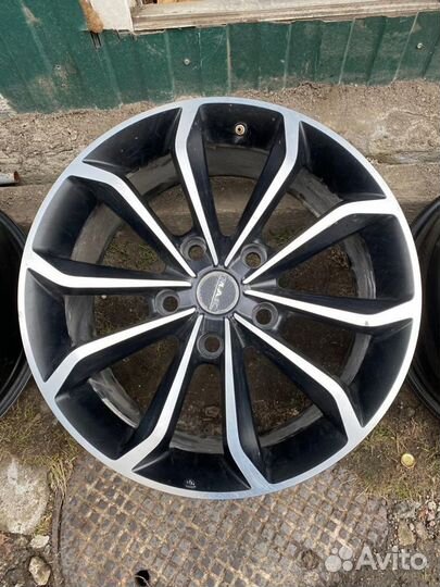 Диск Мак xenon Ice Black R20