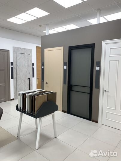 Магазин двери, Волховец