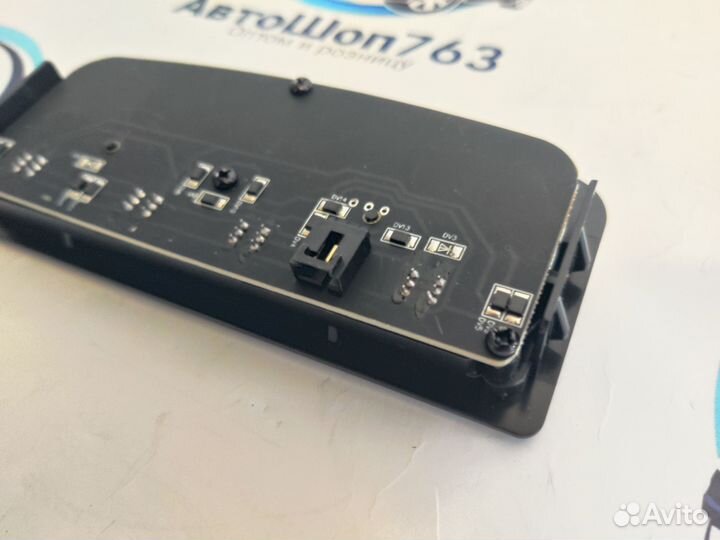 Плафон приора в стиле Веста под маленький разъем