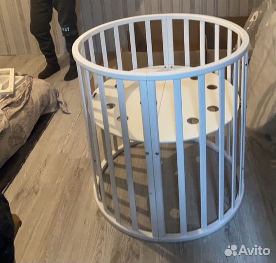 Детская кроватка с маятником+матрас овал