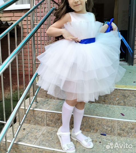 Нарядное платье