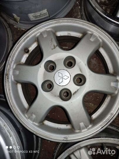 Mitsubishi 5*114,3 R 15