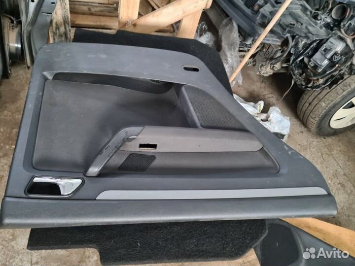 Обшивка двери задняя Volkswagen Touran 1 2004