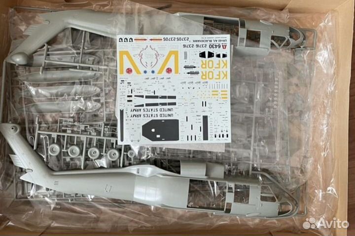 Модель вертолета UH-60 A/L Black Hawk 1/35