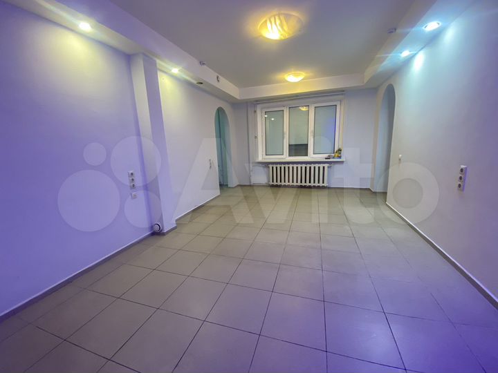 Свободного назначения, 70 м²