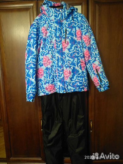 Лыжный костюм женский