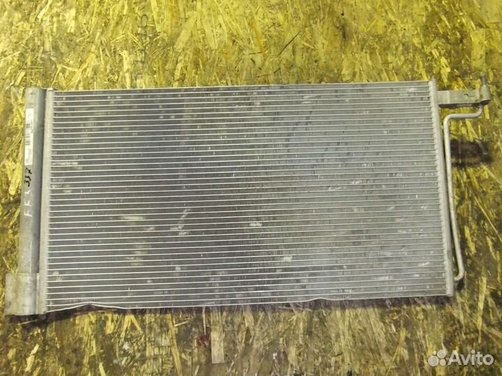 Радиатор кондиционера Ford Focus III 2011)