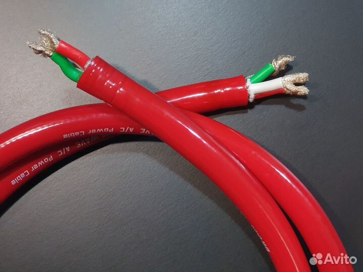 Силовой кабель DH Labs Red Wave 1,4м