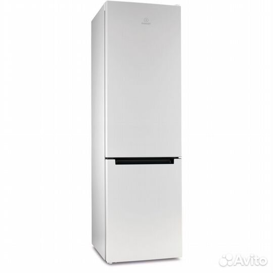 Холодильник Indesit DS 4200 W