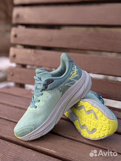 Кроссовки hoka one one