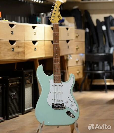 Электрогитара G&L + Аксессуары