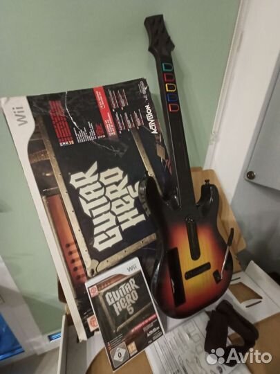 Guitar Hero 5 Гитара Wii + запечатанный диск