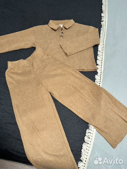 Брючный костюм для девочки трикотажное