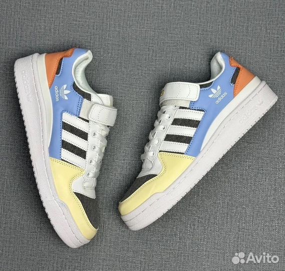 Кроссовки adidas