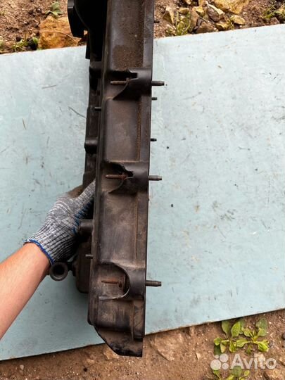 Клапанная крышка Dodge Intrepid 2