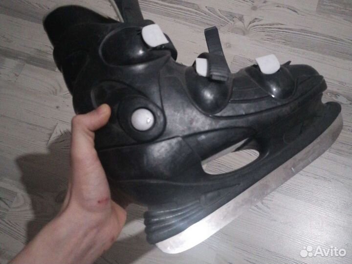 Детские хоккейные коньки