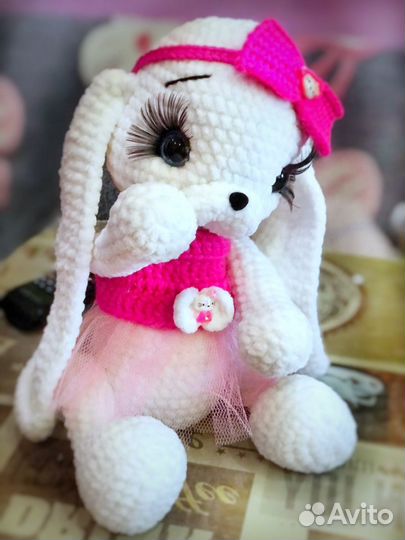 Плюшевая зайка, высота 35см, лапки подвижные