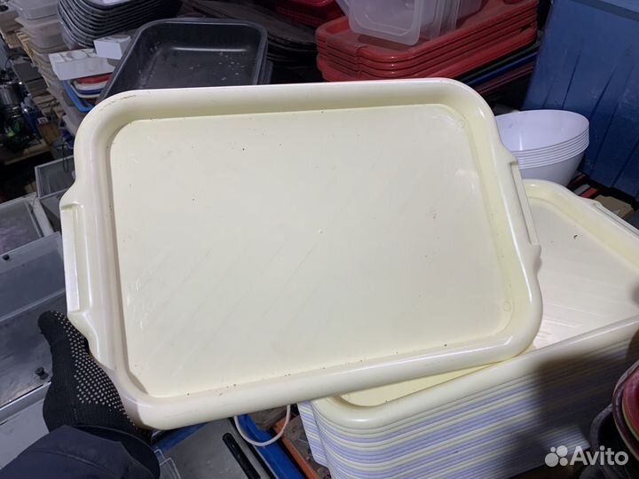 Подносы пластиковые для столовой 490х320 мм