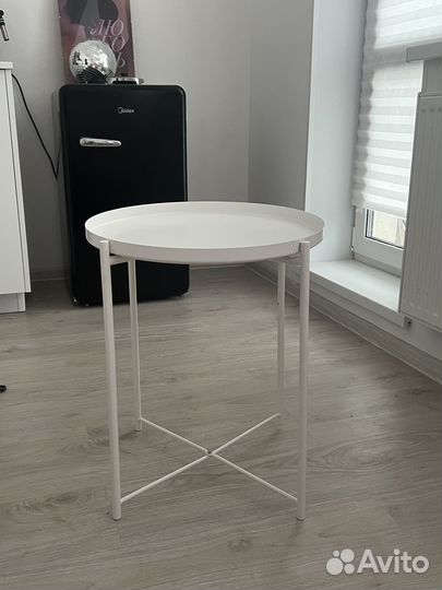 Журнальный столик IKEA