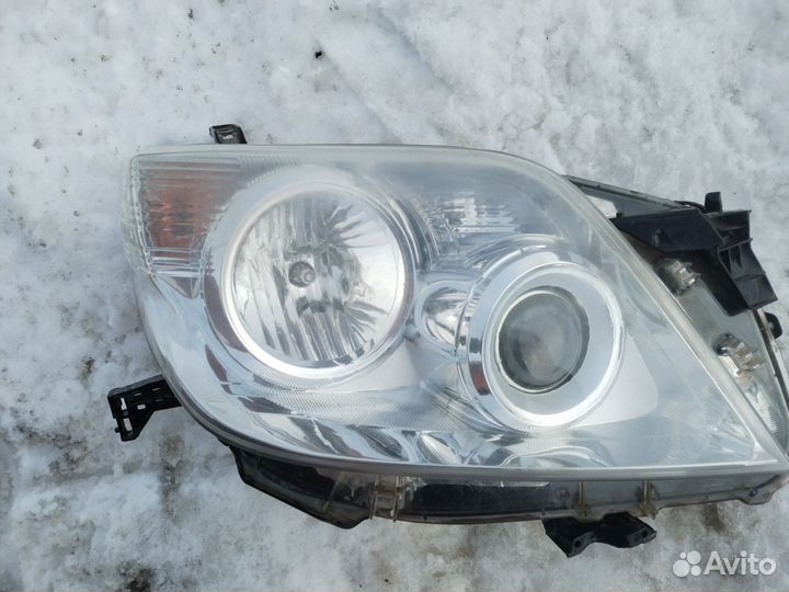 Фары toyota Land cruiser prado 150