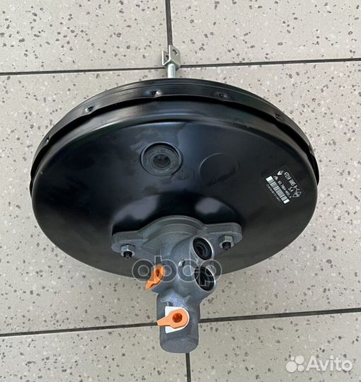 Вакуумный усилитель тормозов 472106085R renault