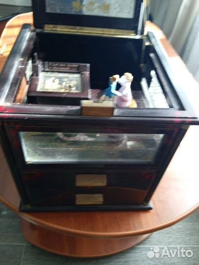 Музыкальная шкатулка