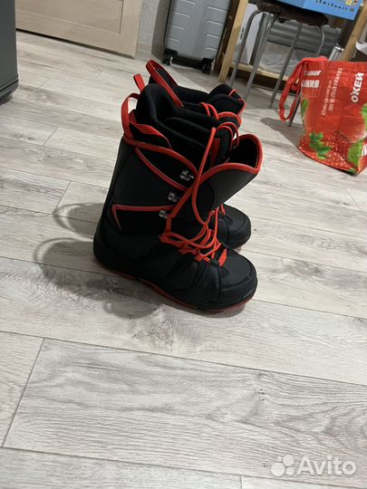 Сноубордические ботинки 45eu