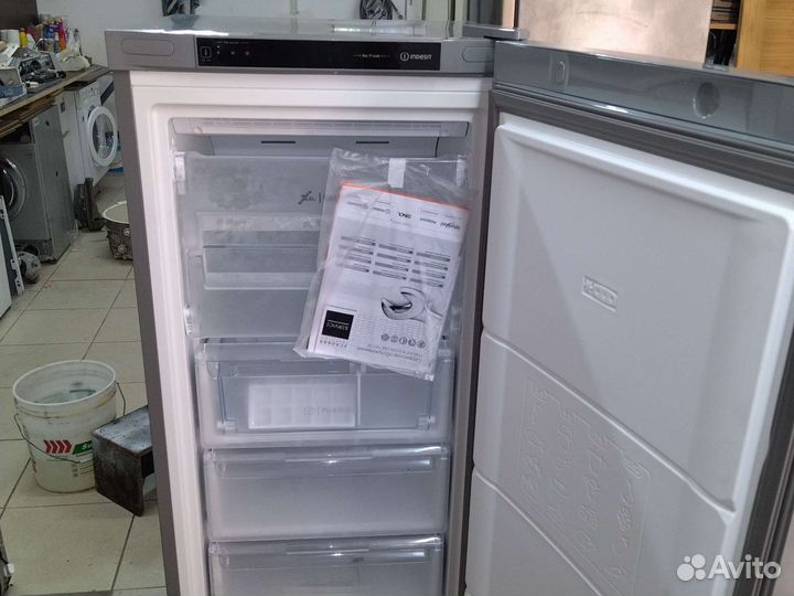 Морозильная камера indesit