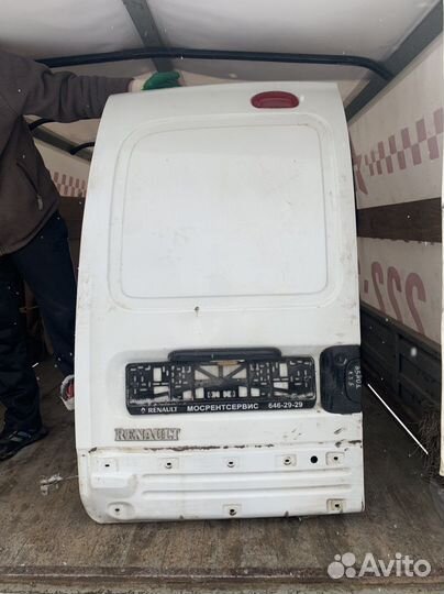 Дверь задняя распошная левая Рено кангу 1 рест