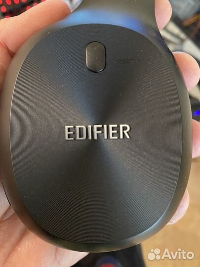 Беспроводные наушники Edifier