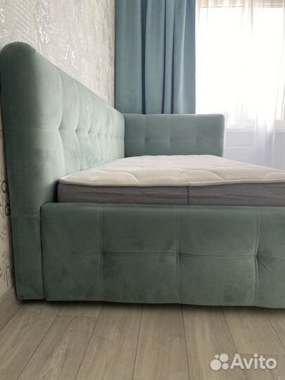 Кровать boss mini велюр Monolit аква