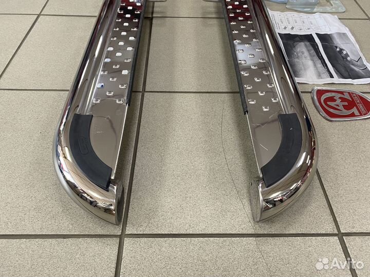 Пороги внешние площадки Toyota Land Cruiser 100