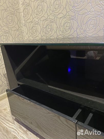 Тумба под телевизор