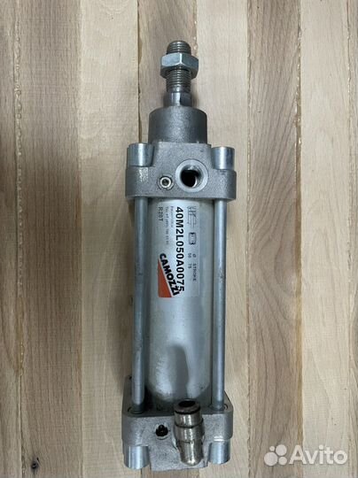 Пневмоцилиндр camozzi