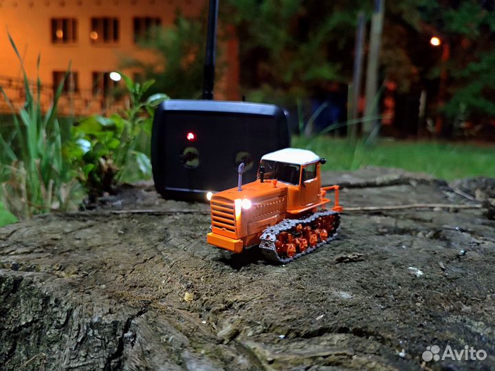 RC дт-75 трактор на радиоуправлении 1/43