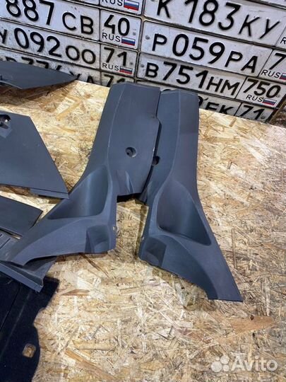 Пластик багажника Ford Focus универсал 1.8 2006