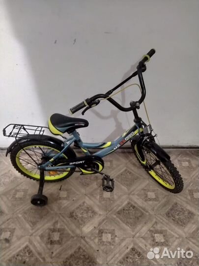 Велосипед детский 4 колесный