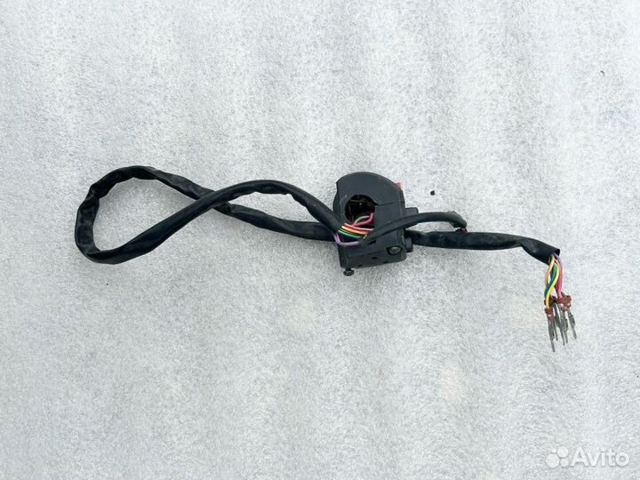 Kawasaki ZX6R 636 05 06 правый пульт