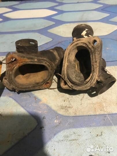 Фланец системы охлаждения 050121133C